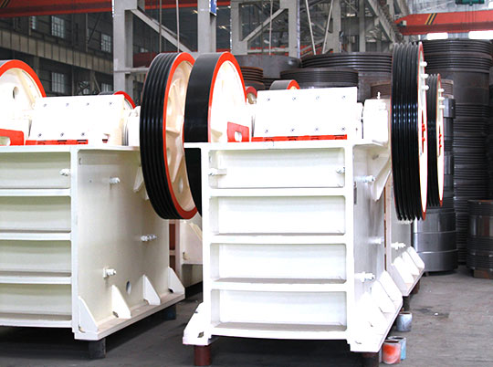 堅(jiān)持保養(yǎng)和維修，紅星機(jī)器出力勤