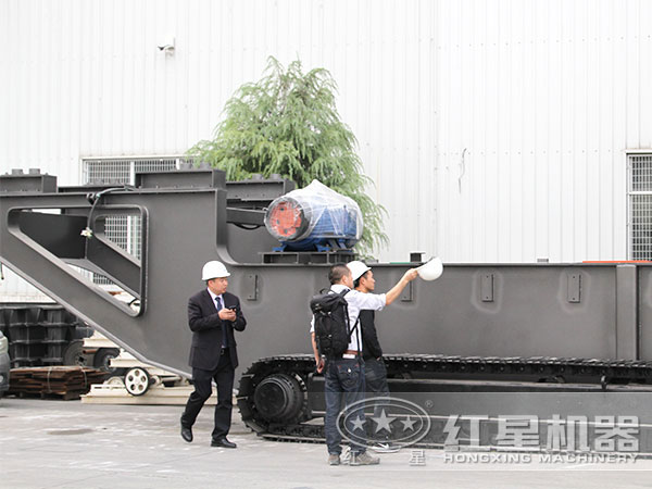 履帶式移動破碎機 履帶式移動破碎機